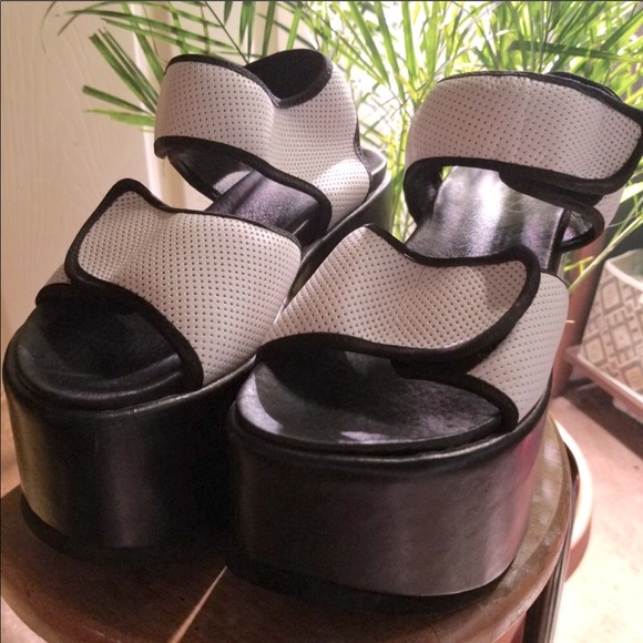 YES “SLAM” Platform Sandals NWOB - Picture 2 of 5